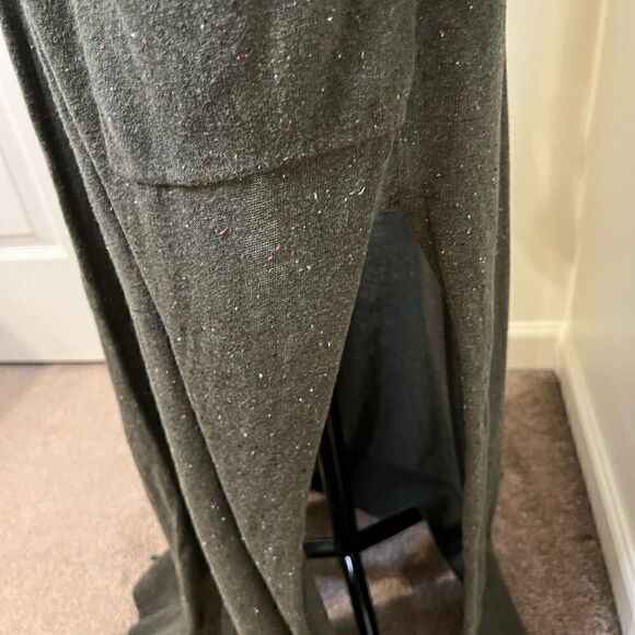 Express Olive Green Long Cardigan. Size M Great Condition - Picture 2 of 6